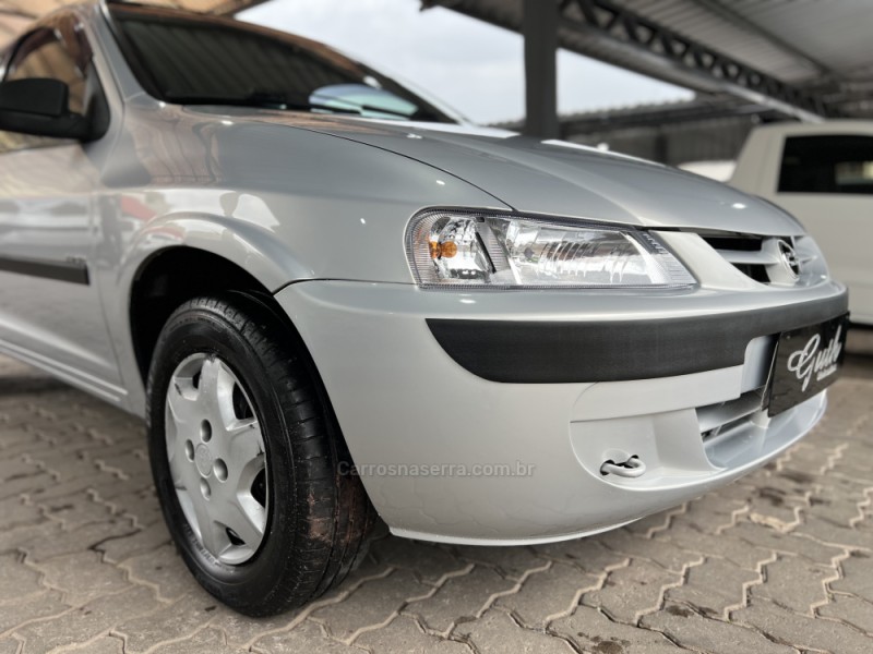 CELTA 1.0 MPFI SUPER 8V FLEX 2P MANUAL - 2003 - BOM PRINCíPIO