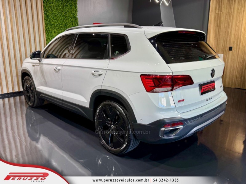 TAOS 1.4 16V HIGHLINE TSI FLEX 4P AUTOMÁTICO - 2023 - NOVA PRATA