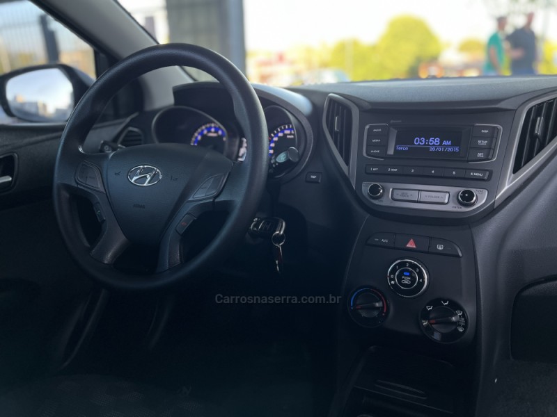 HB20 1.6 COMFORT PLUS 16V FLEX 4P MANUAL - 2016 - BOM PRINCíPIO