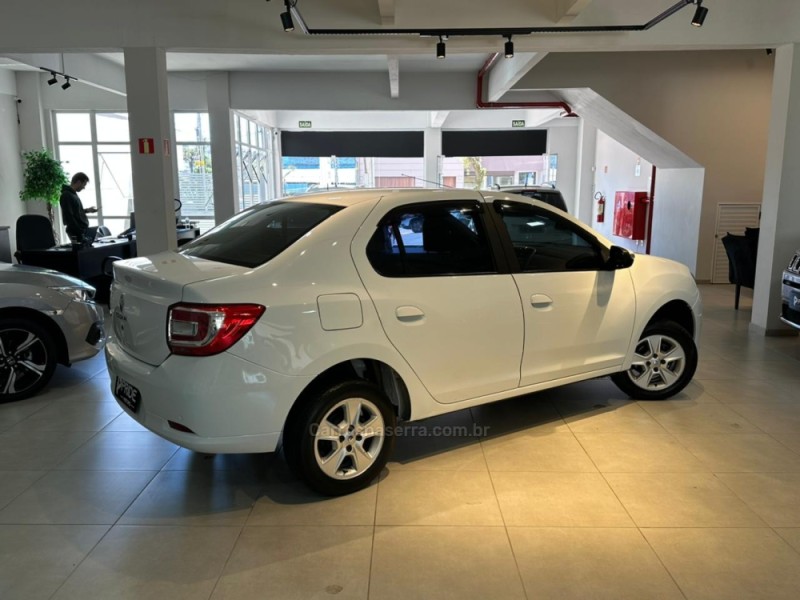 LOGAN 1.6 DYNAMIQUE 8V FLEX 4P MANUAL - 2017 - CAXIAS DO SUL
