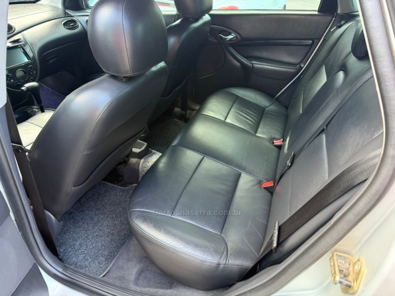 FOCUS 2.0 GHIA 16V GASOLINA 4P AUTOMÁTICO - 2005 - FARROUPILHA