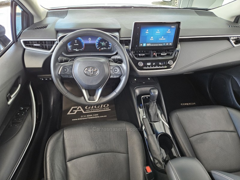 COROLLA 2.0 XEI 16V FLEX 4P AUTOMÁTICO - 2024 - TAPEJARA