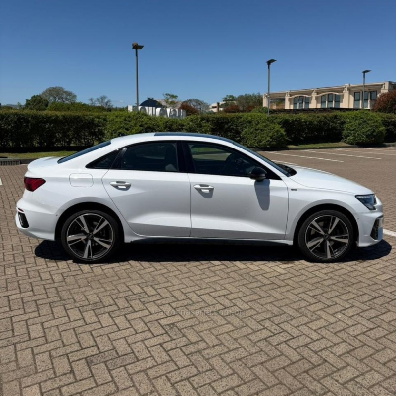 A3 2.0 TFSI PERFORMANCE BLACK SEDAN GASOLINA 4P AUTOMÁTICA - 2024 - LAGOA VERMELHA