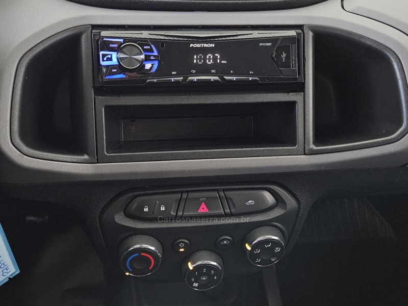 ONIX 1.0 MPFI LT 8V FLEX 4P MANUAL - 2016 - TAPEJARA