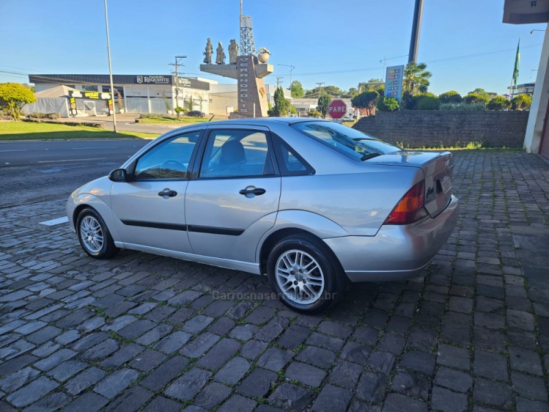 FOCUS 2.0 GLX SEDAN 16V GASOLINA 4P MANUAL