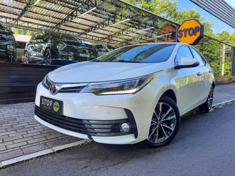 COROLLA 2.0 ALTIS 16V FLEX 4P AUTOMÁTICO