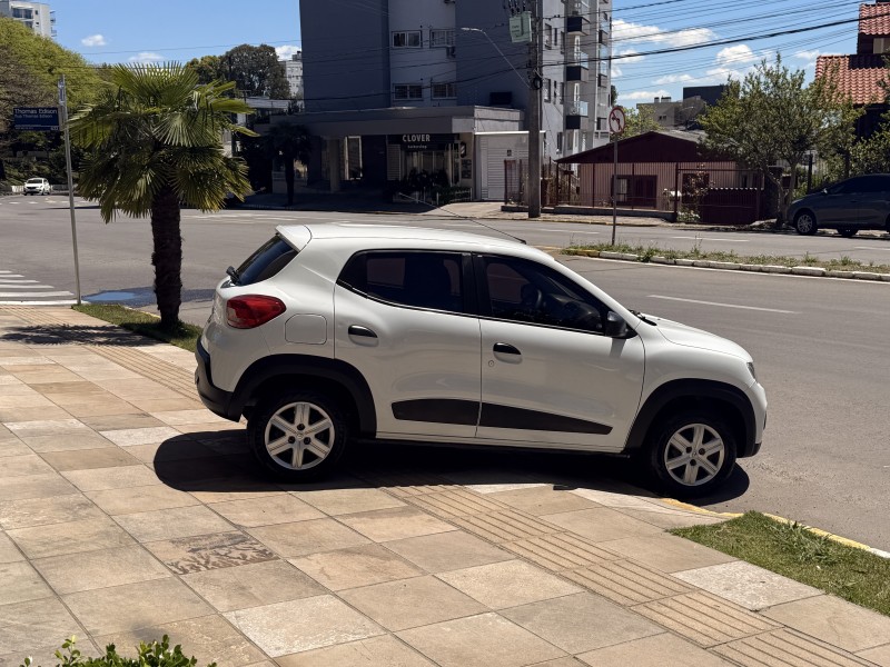 KWID 1.0 12V SCE FLEX ZEN MANUAL - 2020 - FARROUPILHA