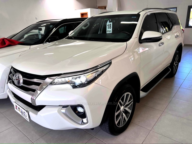 hilux sw4 2.8 srx 4x4 7 lugares 16v turbo intercooler diesel 4p automatico 2018 carlos barbosa