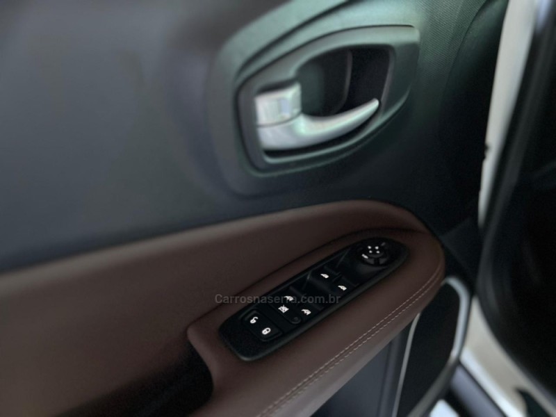 FIAT - TORO - 2024/2025 - Branca - R$ 189.900,00