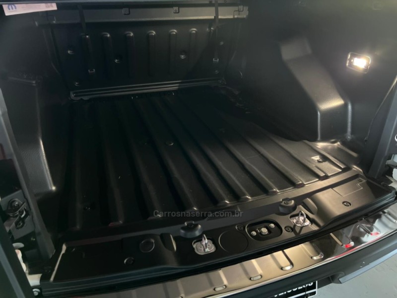 FIAT - TORO - 2024/2025 - Branca - R$ 189.900,00