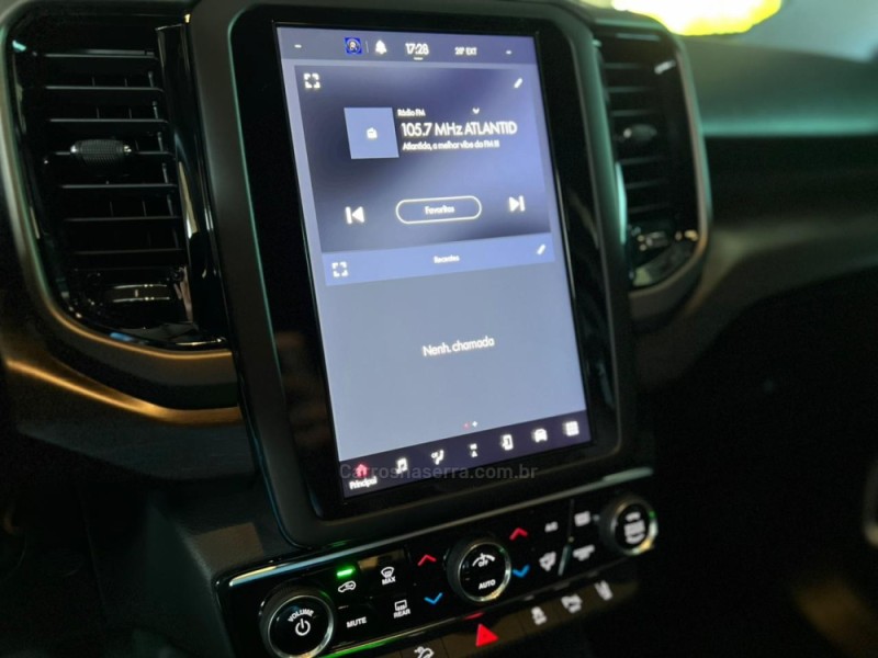 FIAT - TORO - 2024/2025 - Branca - R$ 189.900,00