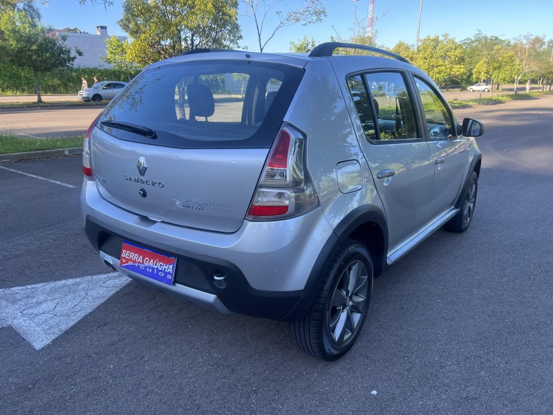 SANDERO 1.6 STEPWAY RIP CURL 8V FLEX 4P MANUAL - 2013 - BENTO GONçALVES