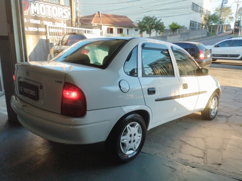 CORSA 1.0 MPFI CLASSIC SEDAN LIFE 8V FLEX 4P MANUAL - 2005 - CAXIAS DO SUL
