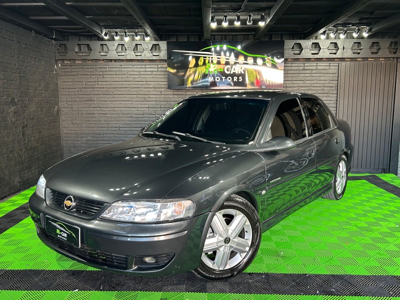 VECTRA 2.0 MPFI EXPRESSION 8V GASOLINA 4P MANUAL - 2005 - FELIZ