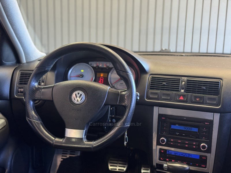 GOLF 2.0 MI BLACK EDITION 8V FLEX 4P TIPTRONIC - 2010 - DOIS IRMãOS
