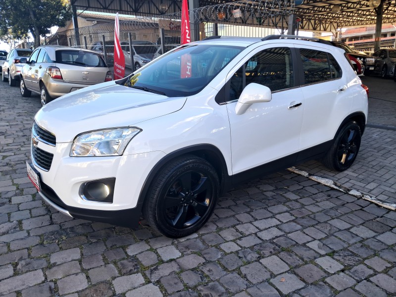 tracker 1.8 mpfi ltz 4x2 16v flex 4p automatico 2014 caxias do sul