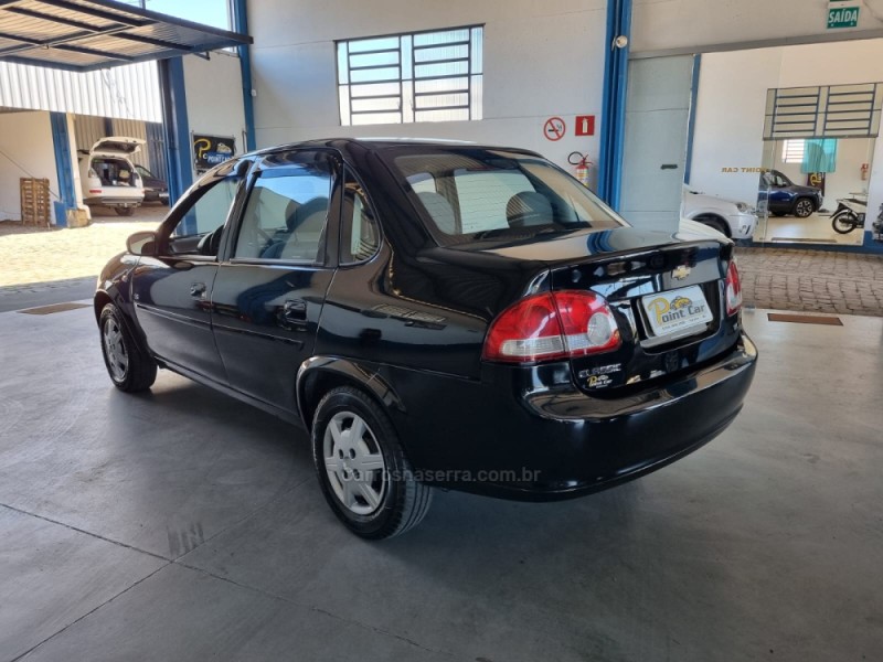 CLASSIC 1.0 MPFI LS 8V FLEX 4P MANUAL - 2011 - VACARIA