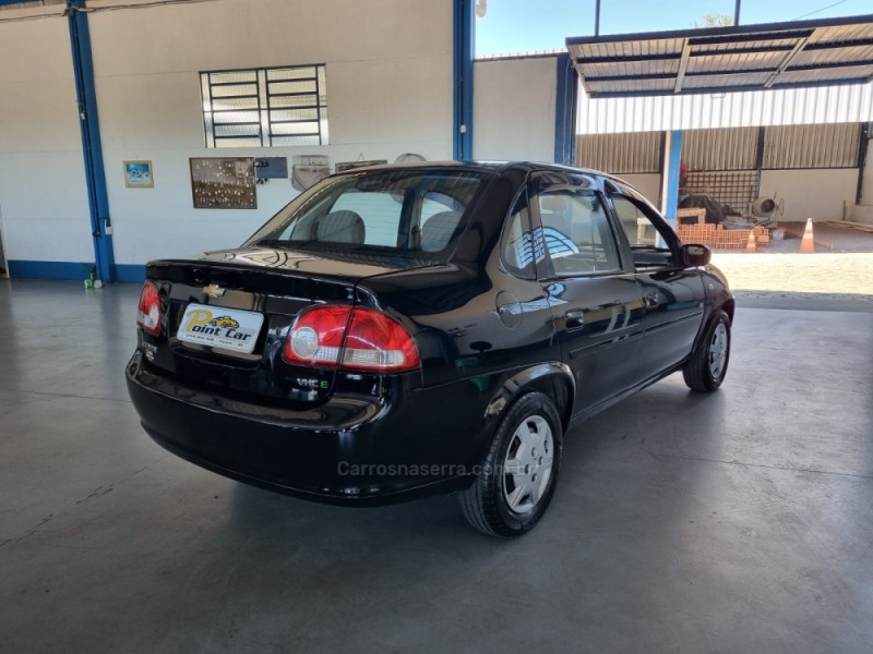 CLASSIC 1.0 MPFI LS 8V FLEX 4P MANUAL - 2011 - VACARIA