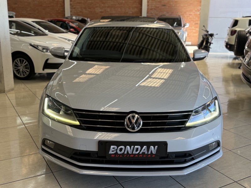 JETTA 1.4 16V TSI COMFORTLINE GASOLINA 4P TIPTRONIC - 2017 - FARROUPILHA