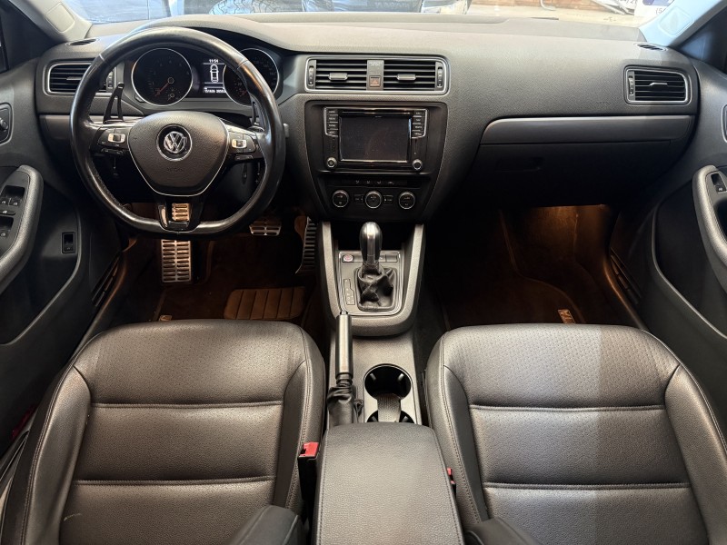 JETTA 1.4 16V TSI COMFORTLINE GASOLINA 4P TIPTRONIC - 2017 - FARROUPILHA