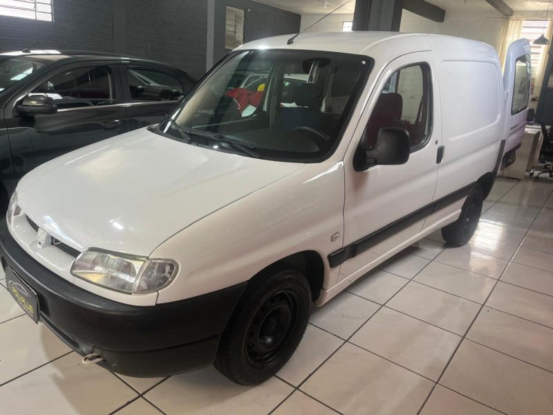 PARTNER 1.6 FURGÃO 16V GASOLINA 2P MANUAL - 2009 - CAXIAS DO SUL