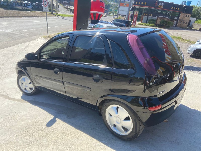 CORSA 1.4 MPFI MAXX 8V FLEX 4P MANUAL - 2011 - CAXIAS DO SUL