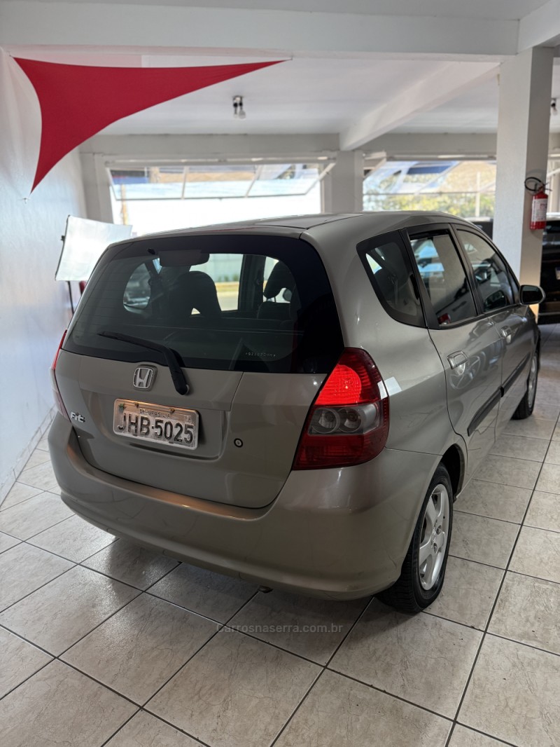 FIT 1.5 EX 16V FLEX 4P MANUAL - 2005 - GUAPORé
