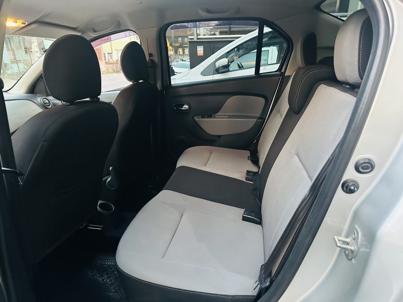 LOGAN 1.6 DYNAMIQUE 8V FLEX 4P MANUAL - 2014 - CAXIAS DO SUL