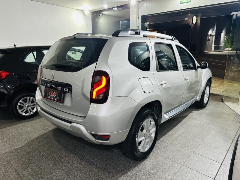 DUSTER 2.0 DYNAMIQUE 4X2 16V FLEX 4P AUTOMÁTICO - 2016 - CAXIAS DO SUL