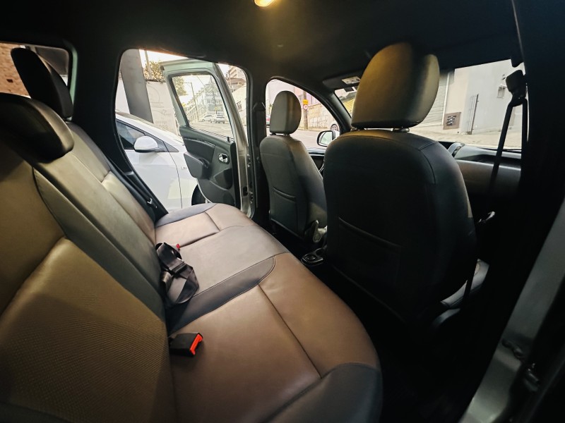 DUSTER 2.0 DYNAMIQUE 4X2 16V FLEX 4P AUTOMÁTICO - 2016 - CAXIAS DO SUL