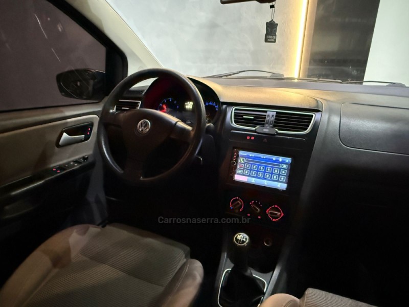 SPACEFOX 1.6 MI TREND 8V FLEX 4P MANUAL - 2011 - NOVO HAMBURGO