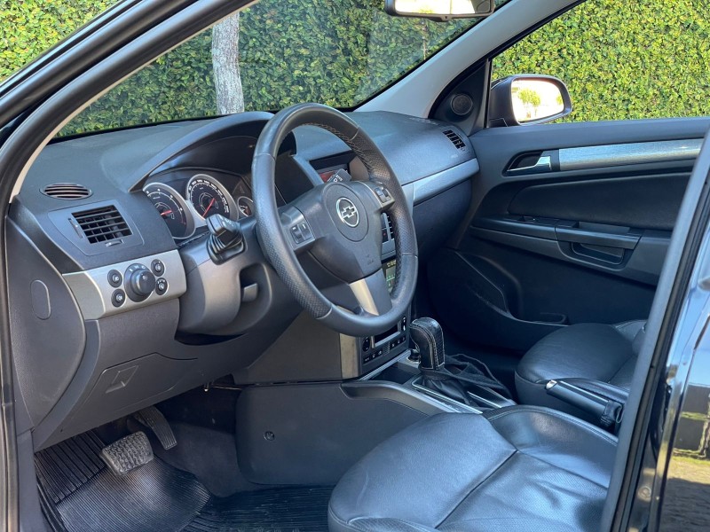 VECTRA 2.0 MPFI ELITE 8V FLEX 4P AUTOMÁTICO - 2010 - FARROUPILHA
