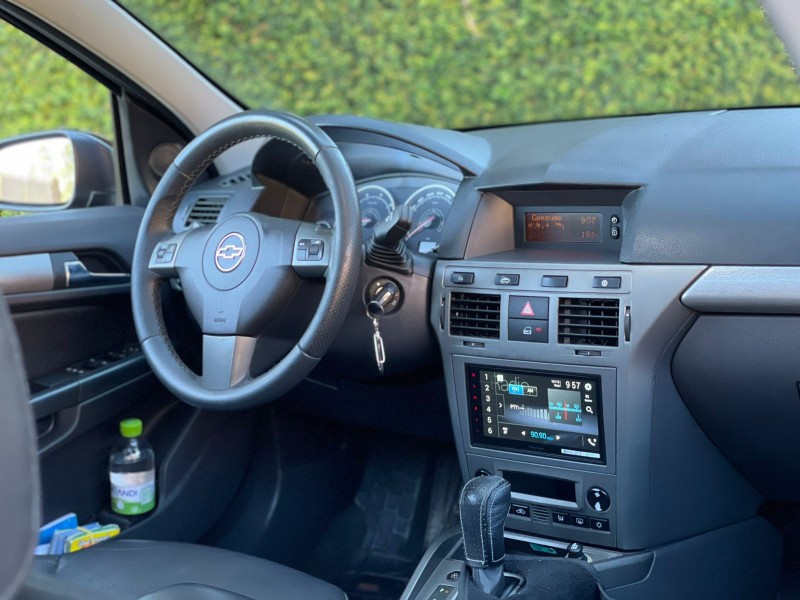 VECTRA 2.0 MPFI ELITE 8V FLEX 4P AUTOMÁTICO - 2010 - FARROUPILHA
