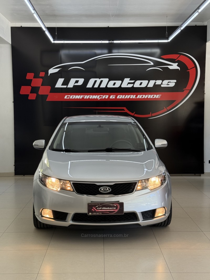 CERATO 1.6 E.213 SEDAN 16V GASOLINA 4P MANUAL - 2011 - FARROUPILHA