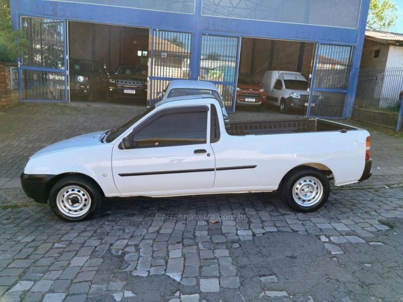 COURIER 1.6 MPI L 8V GASOLINA 2P MANUAL - 2012 - BENTO GONçALVES