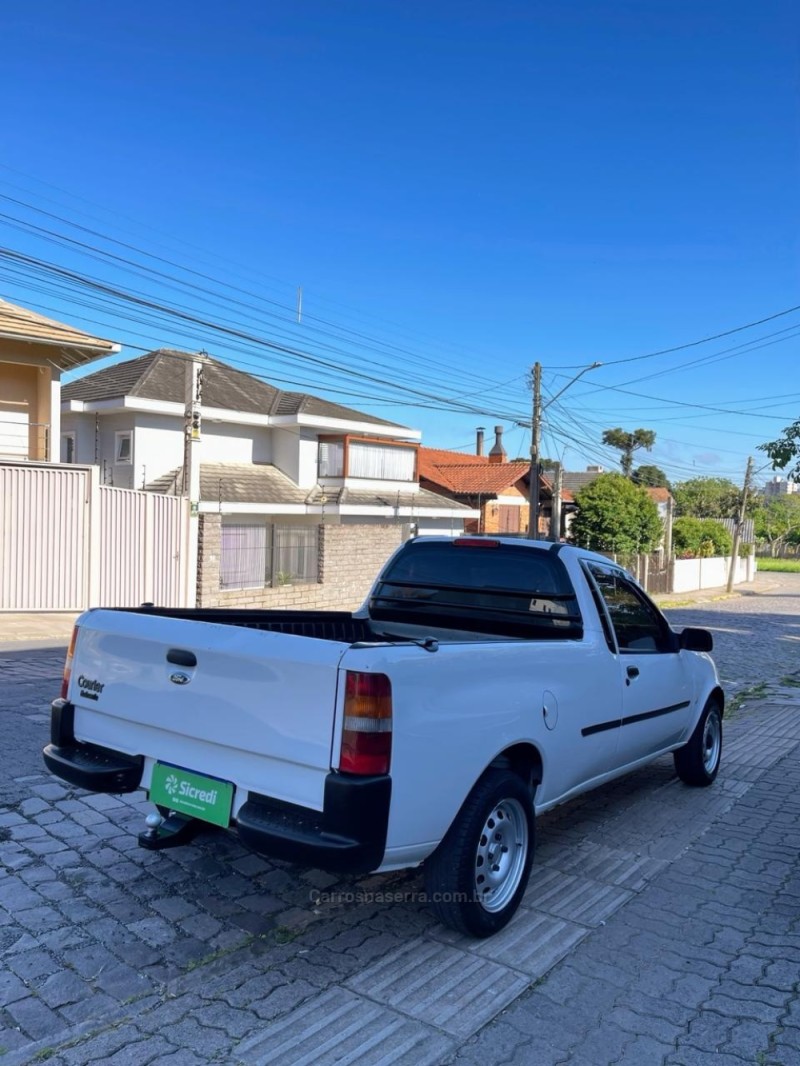 COURIER 1.6 MPI L 8V GASOLINA 2P MANUAL - 2012 - BENTO GONçALVES