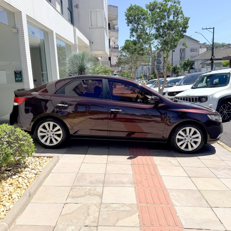 CERATO 1.6 SX3 16V GASOLINA 4P AUTOMÁTICO - 2011 - FLORES DA CUNHA