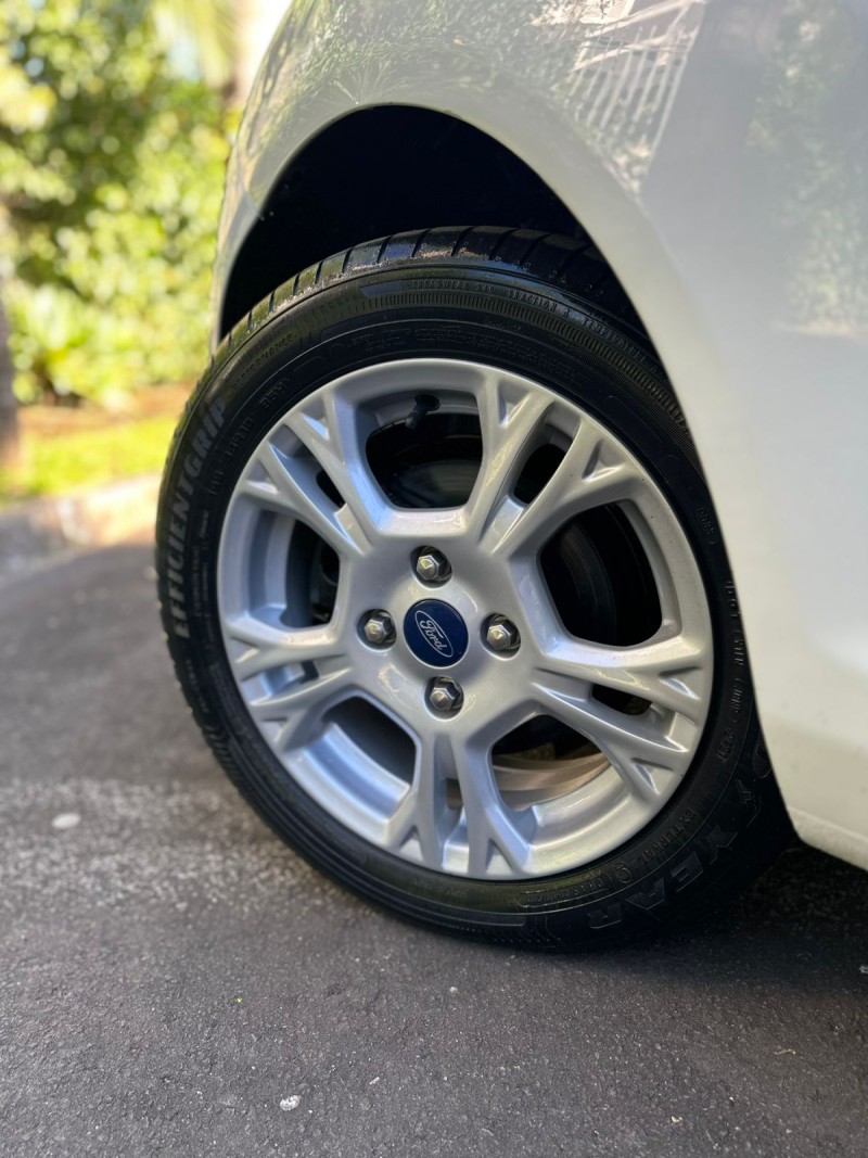 FIESTA 1.5 SE HATCH 16V FLEX 4P MANUAL - 2016 - CAMPO BOM