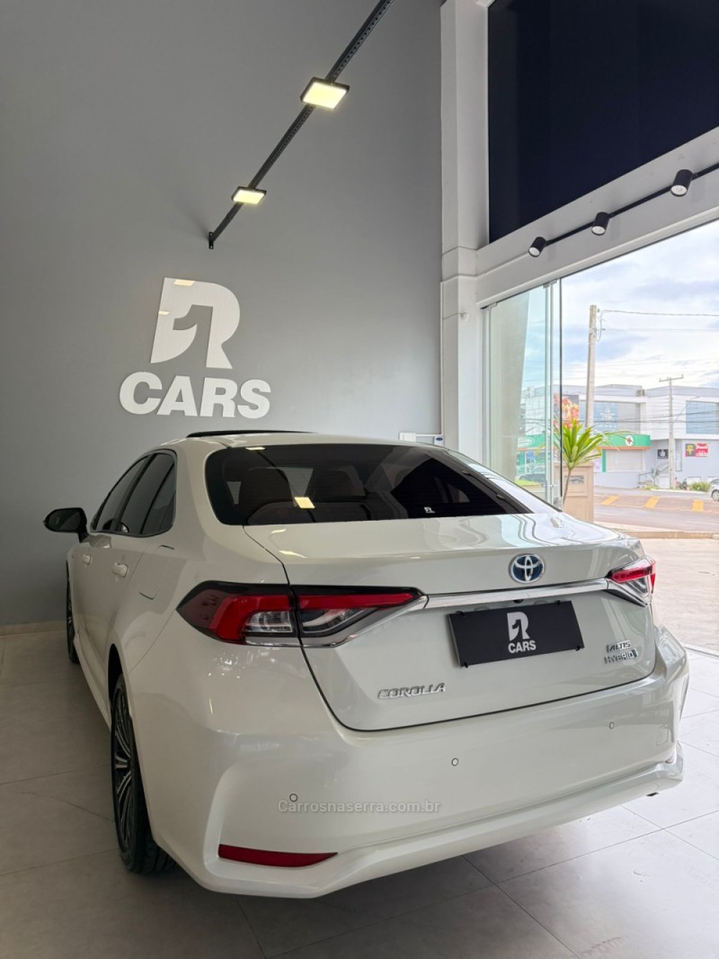 COROLLA 1.8 ALTIS PREMIUM 16V HÍBRIDO 4P AUTOMÁTICO - 2021 - LAJEADO
