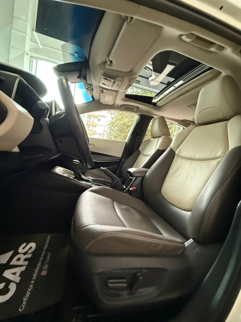 COROLLA 1.8 ALTIS PREMIUM 16V HÍBRIDO 4P AUTOMÁTICO - 2021 - LAJEADO
