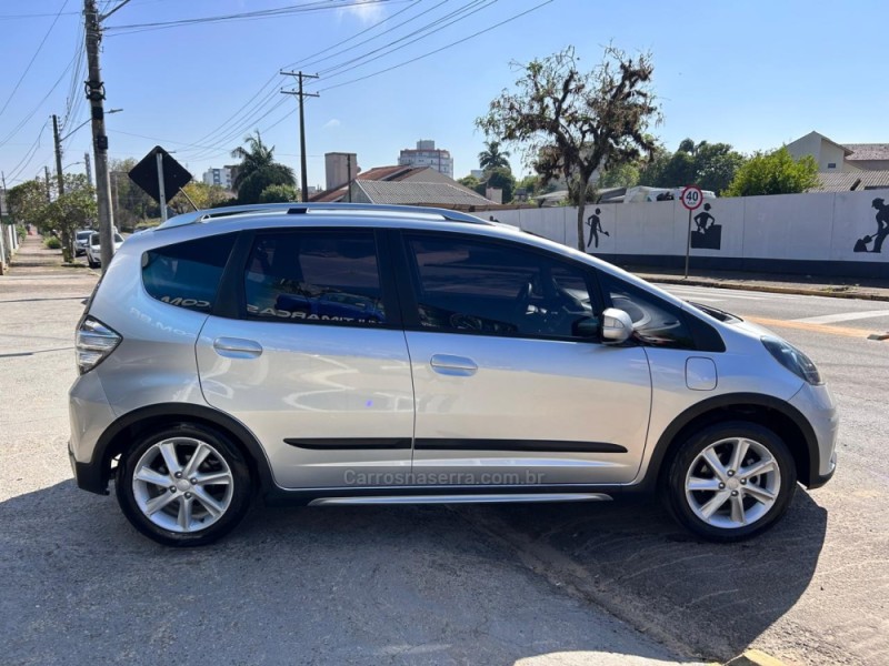 FIT 1.5 TWIST 16V FLEX 4P MANUAL - 2013 - VENâNCIO AIRES