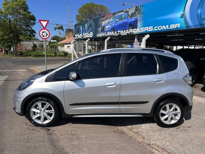 FIT 1.5 TWIST 16V FLEX 4P MANUAL - 2013 - VENâNCIO AIRES