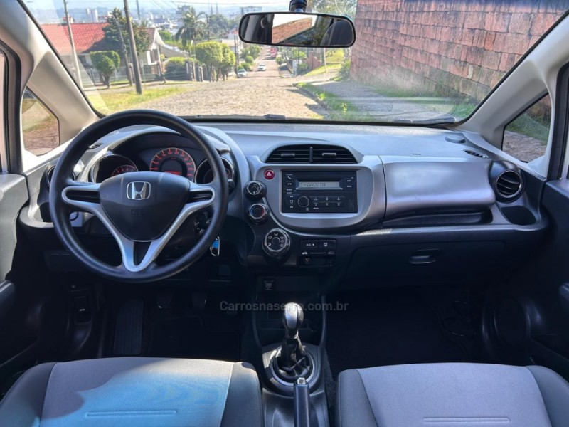 FIT 1.5 TWIST 16V FLEX 4P MANUAL - 2013 - VENâNCIO AIRES