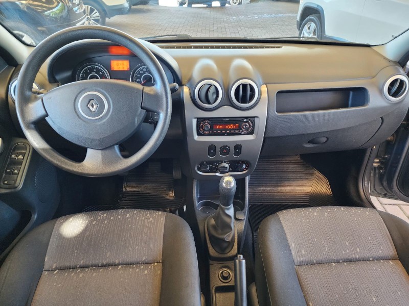 LOGAN 1.6 EXPRESSION 16V FLEX 4P MANUAL - 2011 - CAXIAS DO SUL