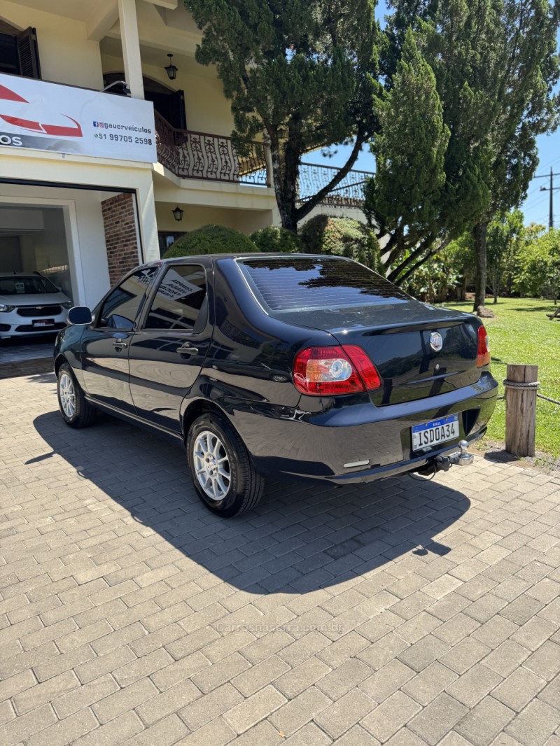 SIENA 1.0 MPI FIRE CELEBRATION 8V FLEX 4P MANUAL - 2011 - ENCANTADO