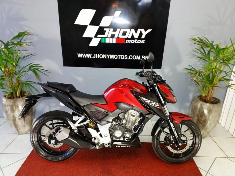 cb 300f twister abs 2025 caxias do sul