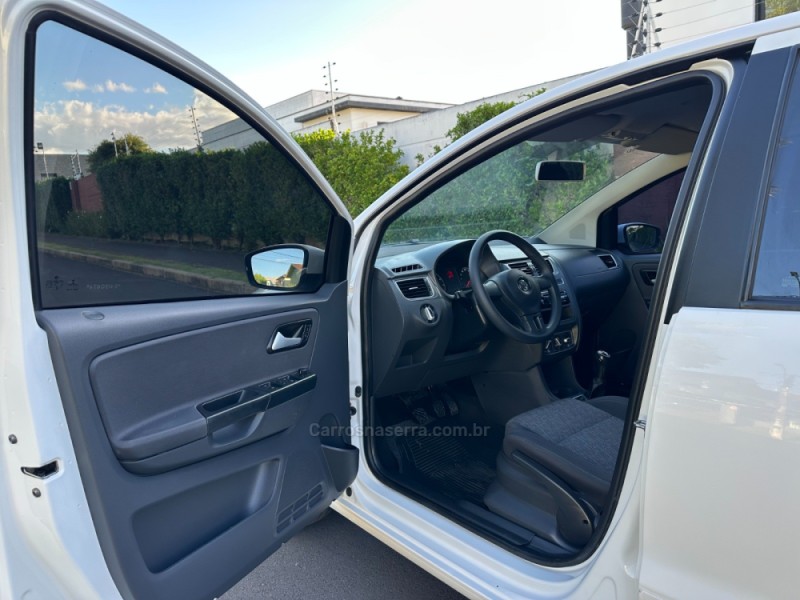 FOX 1.0 MI 8V FLEX 2P MANUAL - 2014 - SãO LEOPOLDO