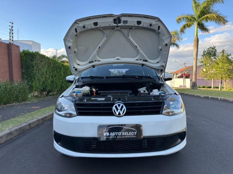 FOX 1.0 MI 8V FLEX 2P MANUAL - 2014 - SãO LEOPOLDO