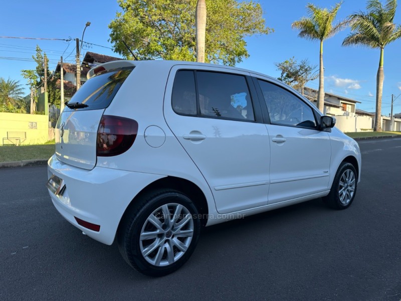 FOX 1.0 MI 8V FLEX 2P MANUAL - 2014 - SãO LEOPOLDO