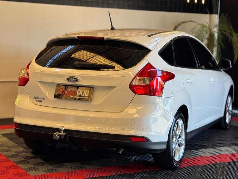 FOCUS 1.6 S 16V FLEX 4P MANUAL - 2015 - ESTâNCIA VELHA